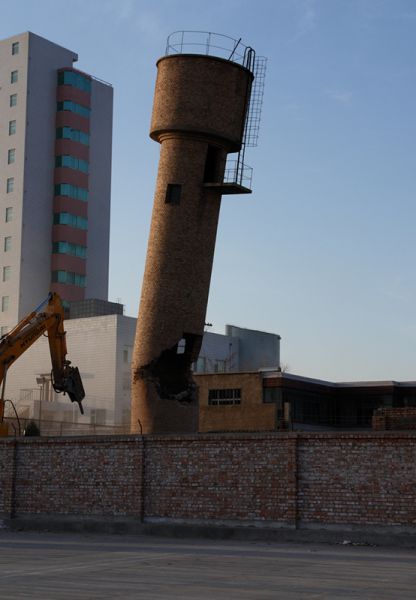 煙囪拆除，水塔拆除