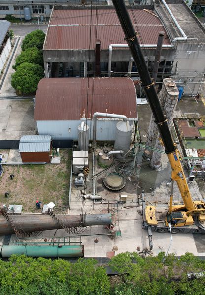 煙囪拆除，水塔拆除